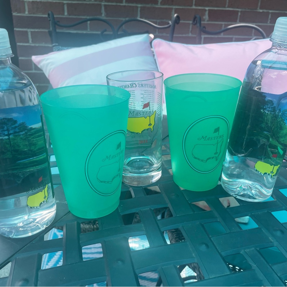 Masters Green Drinkware Set for Dining